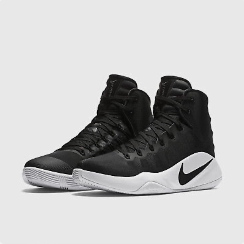 Women’s Nike Hyperdunk 2016